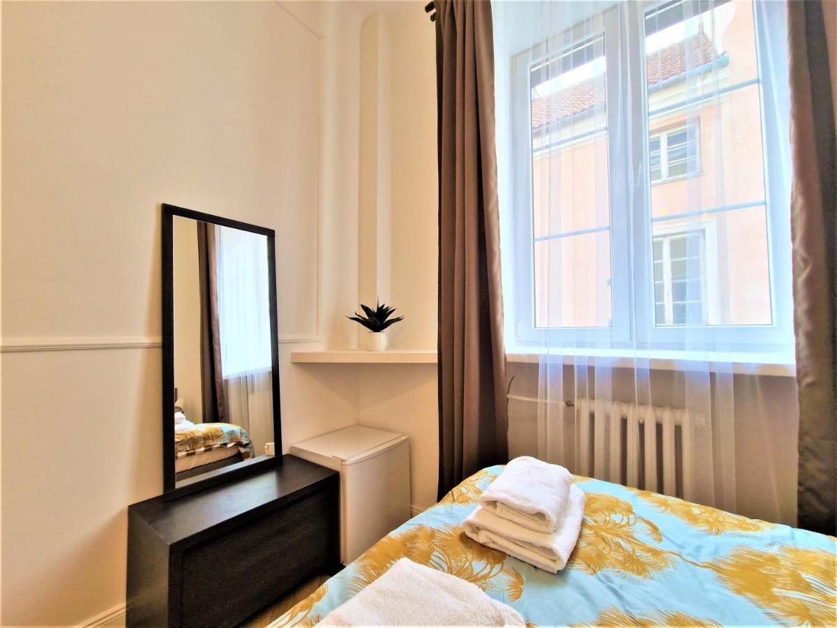 J&W Apartments Swietojanska Rooms Varsóvia Exterior foto