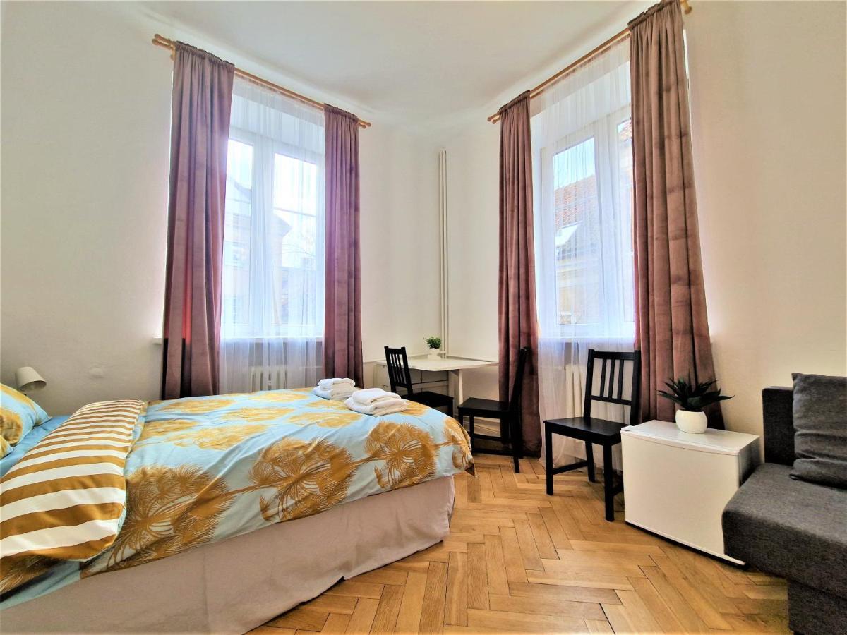 J&W Apartments Swietojanska Rooms Varsóvia Exterior foto