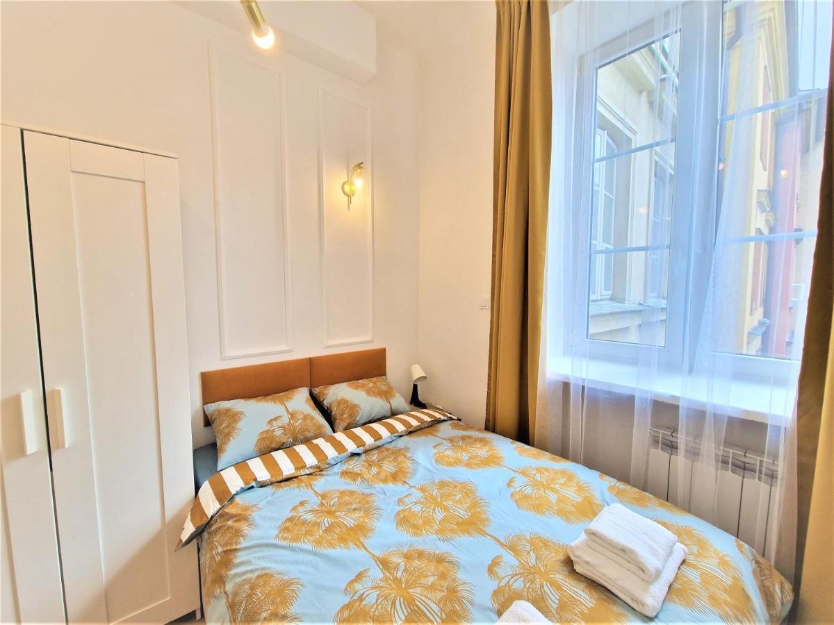 J&W Apartments Swietojanska Rooms Varsóvia Exterior foto